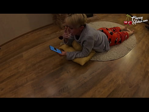 ❤️ Luda plavuša sisa ogroman kurac sisa i poskakuje na njemu - analni seks ️❌ Samo porno na bs.amzhoka.top ️❤